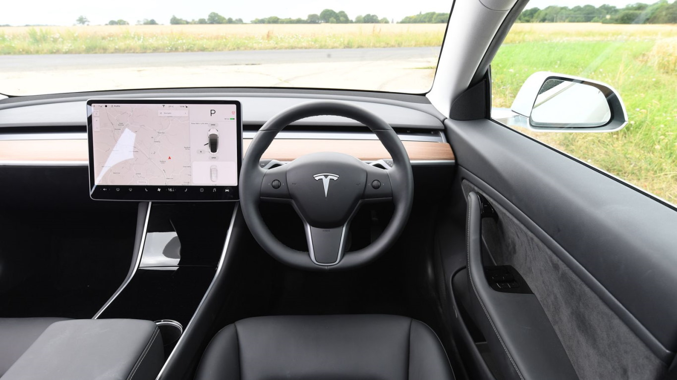Почему полного Автопилота Tesla до сих пор НЕТ ? 